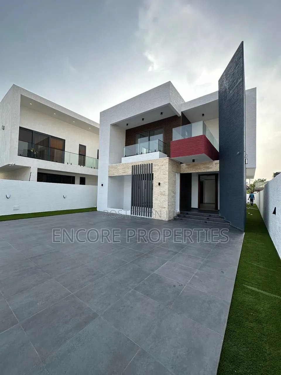 4bdrm House in East Legon, A&C Mall Area for rent