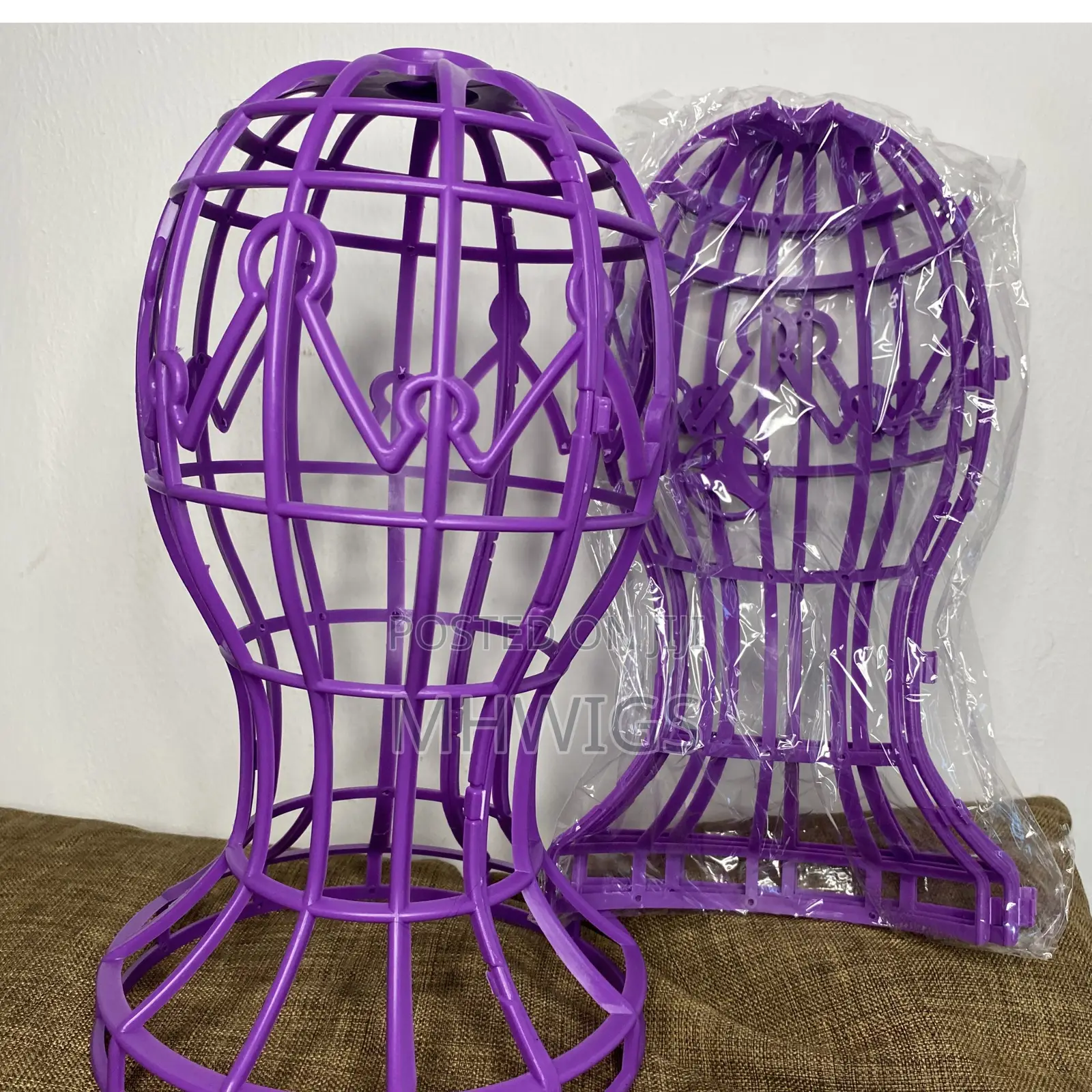 Quality Plastic Wig Stand