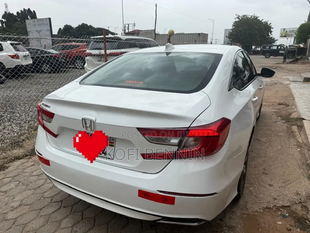 Honda Accord Sport (1.5L 4cyl Turbo CVT) 2019 White