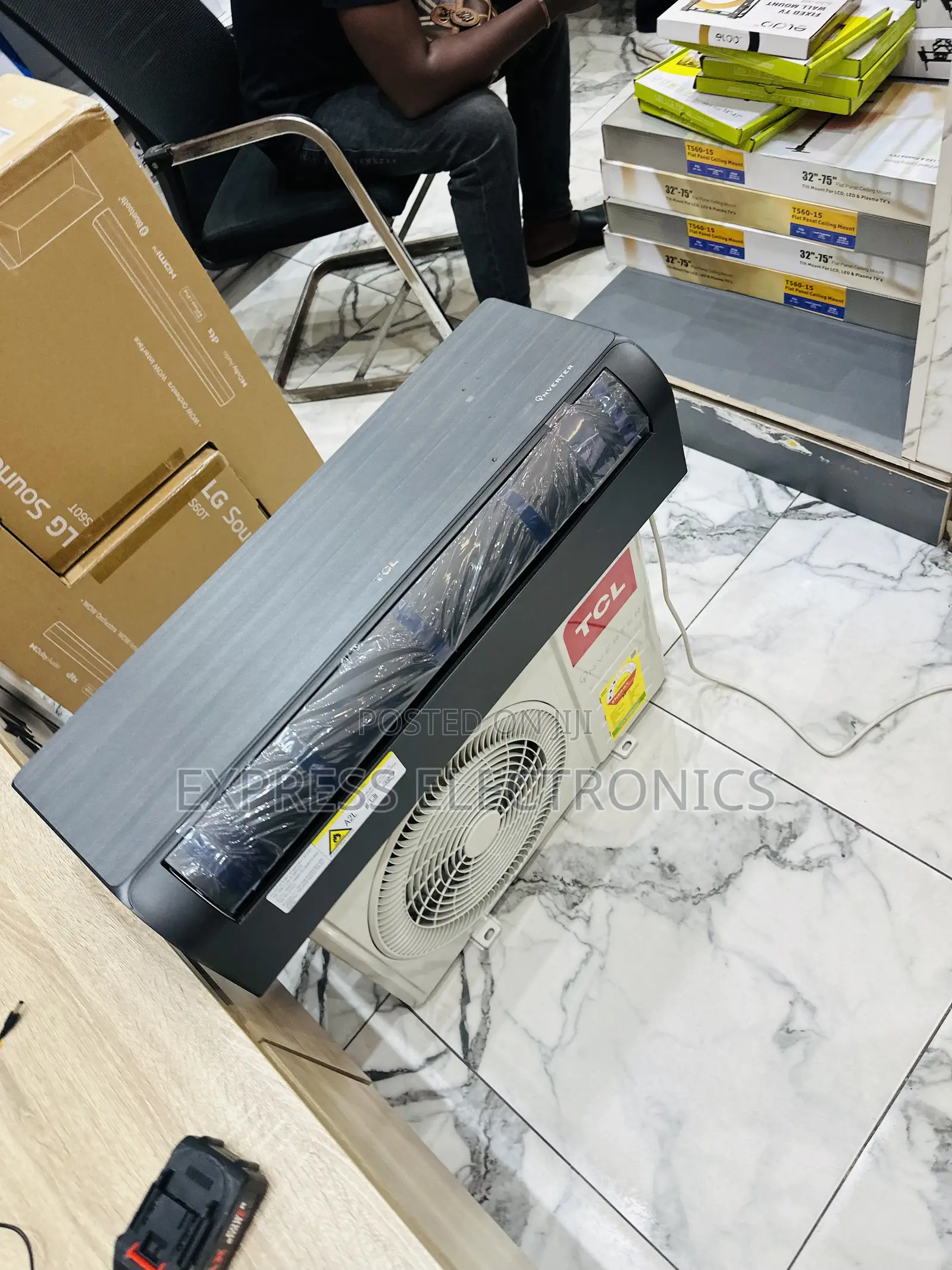 Hot  Deals on TCL 1.5hp Split Inverter Dark Grey.