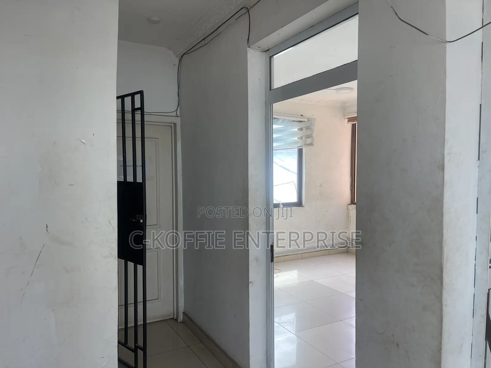 1,000 SQM Warehouse + Apartment at Spintex