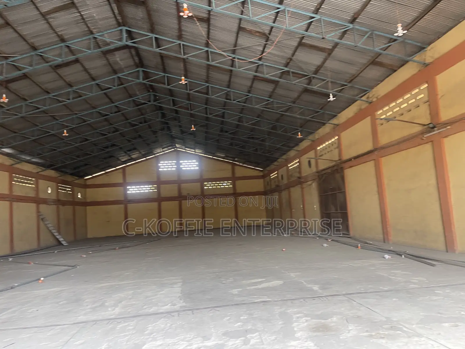 1,000 SQM Warehouse + Apartment at Spintex