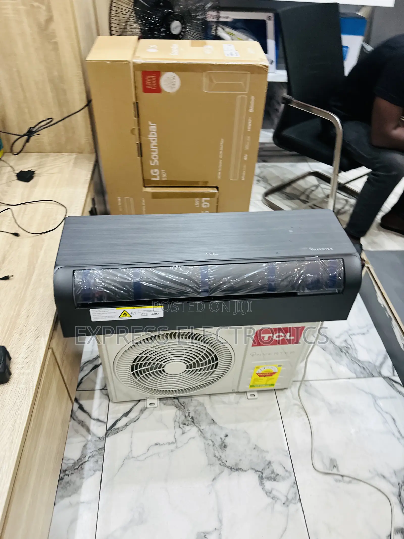 High Quality Air Flow Split Dark Grey Color TCL 1.5hp Inverter