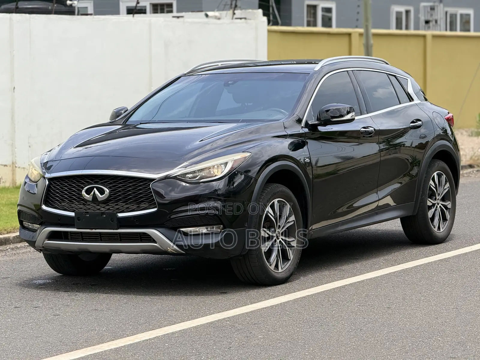 Infiniti QX30 2018 Black