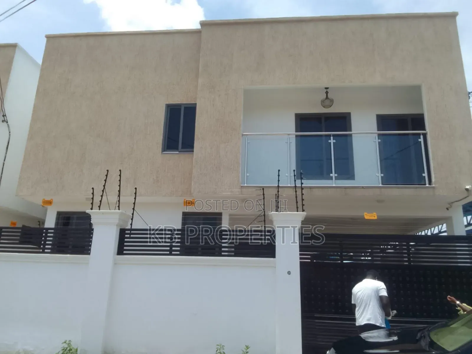 3bdrm House in Kb Properties, Spintex for rent