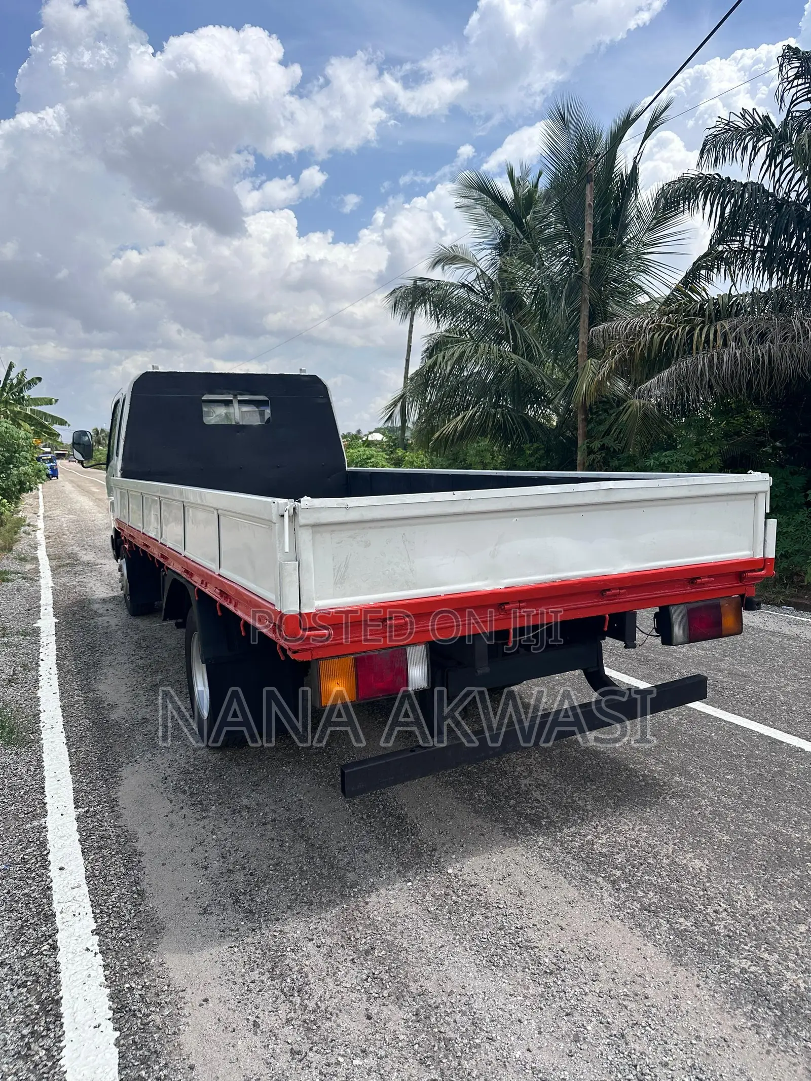 Hyundai Mighty 3.5 Ton 6 Holes