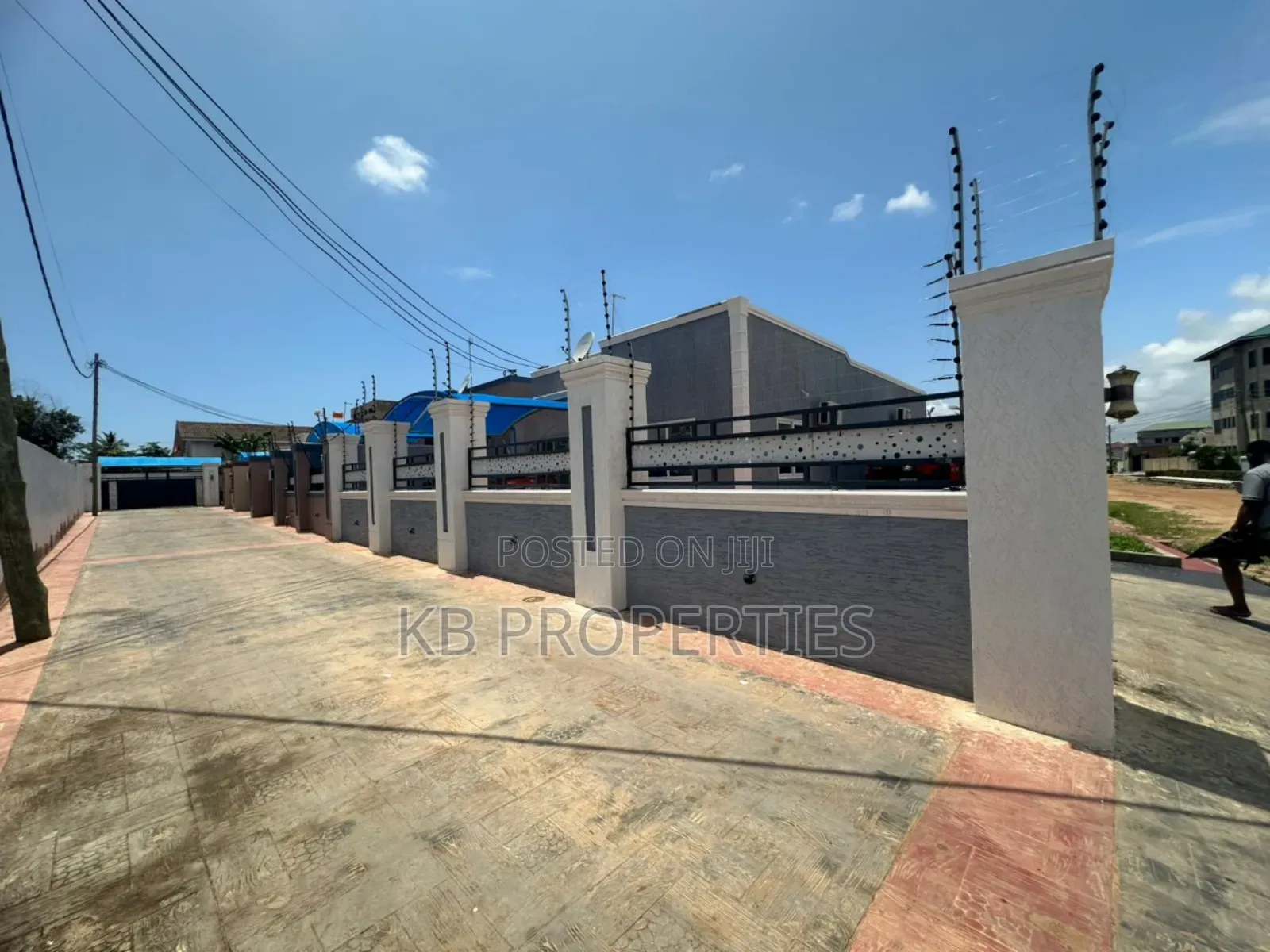 3bdrm House in Kb Properties, Spintex for rent