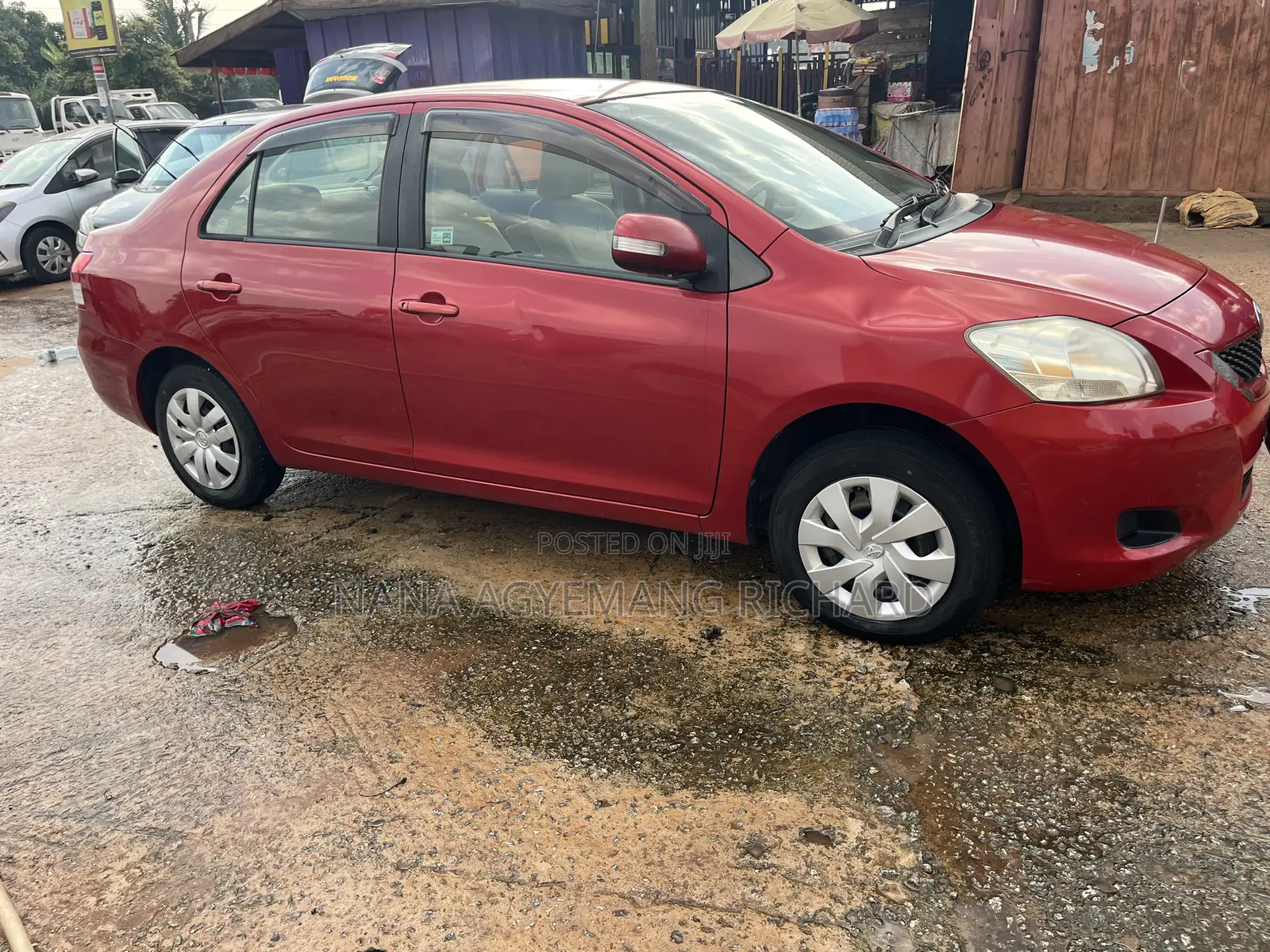 Toyota Belta 2011 Red