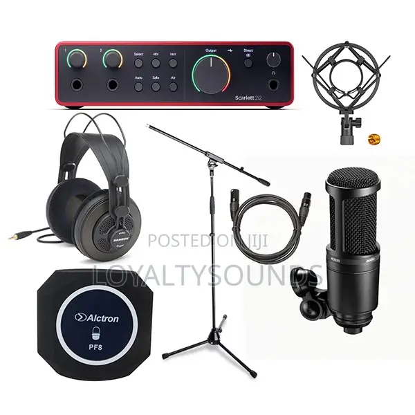 Focusrite 2i2 4th Gen Recording Pack