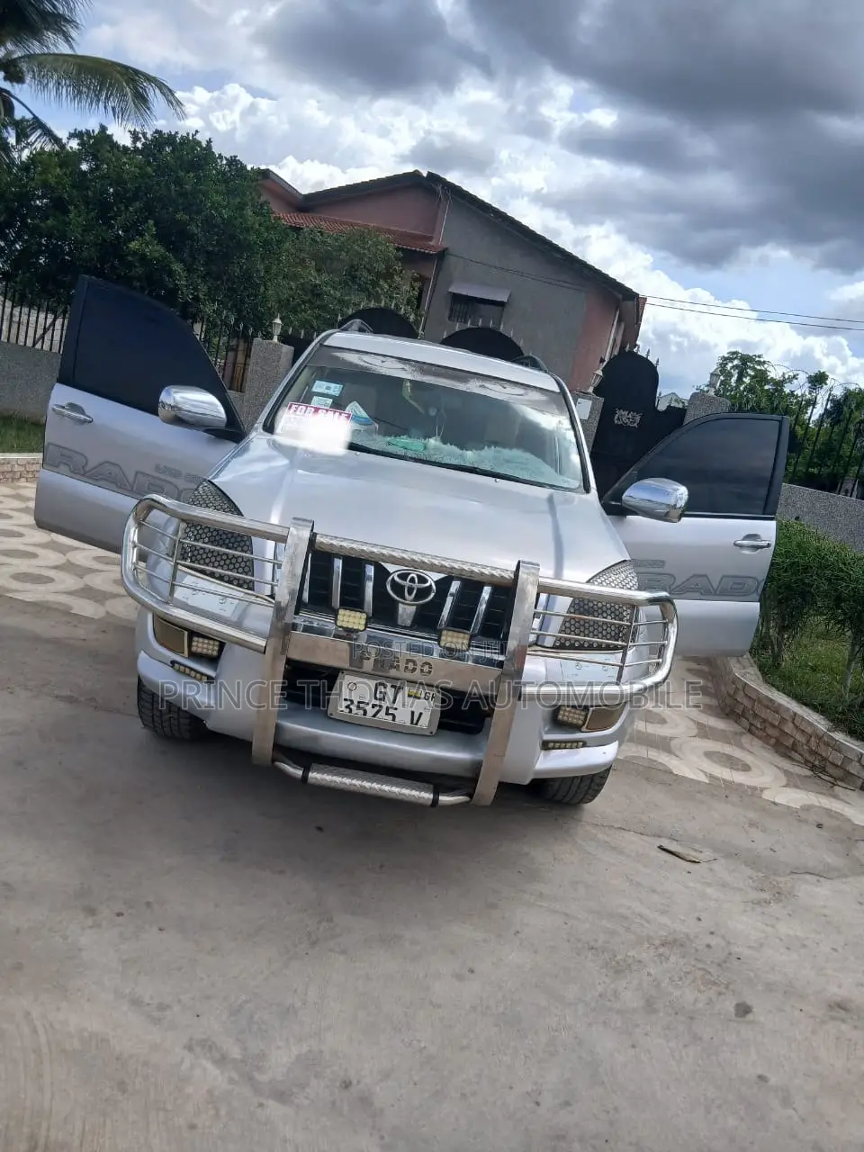 Toyota Land Cruiser Prado 2010 Silver