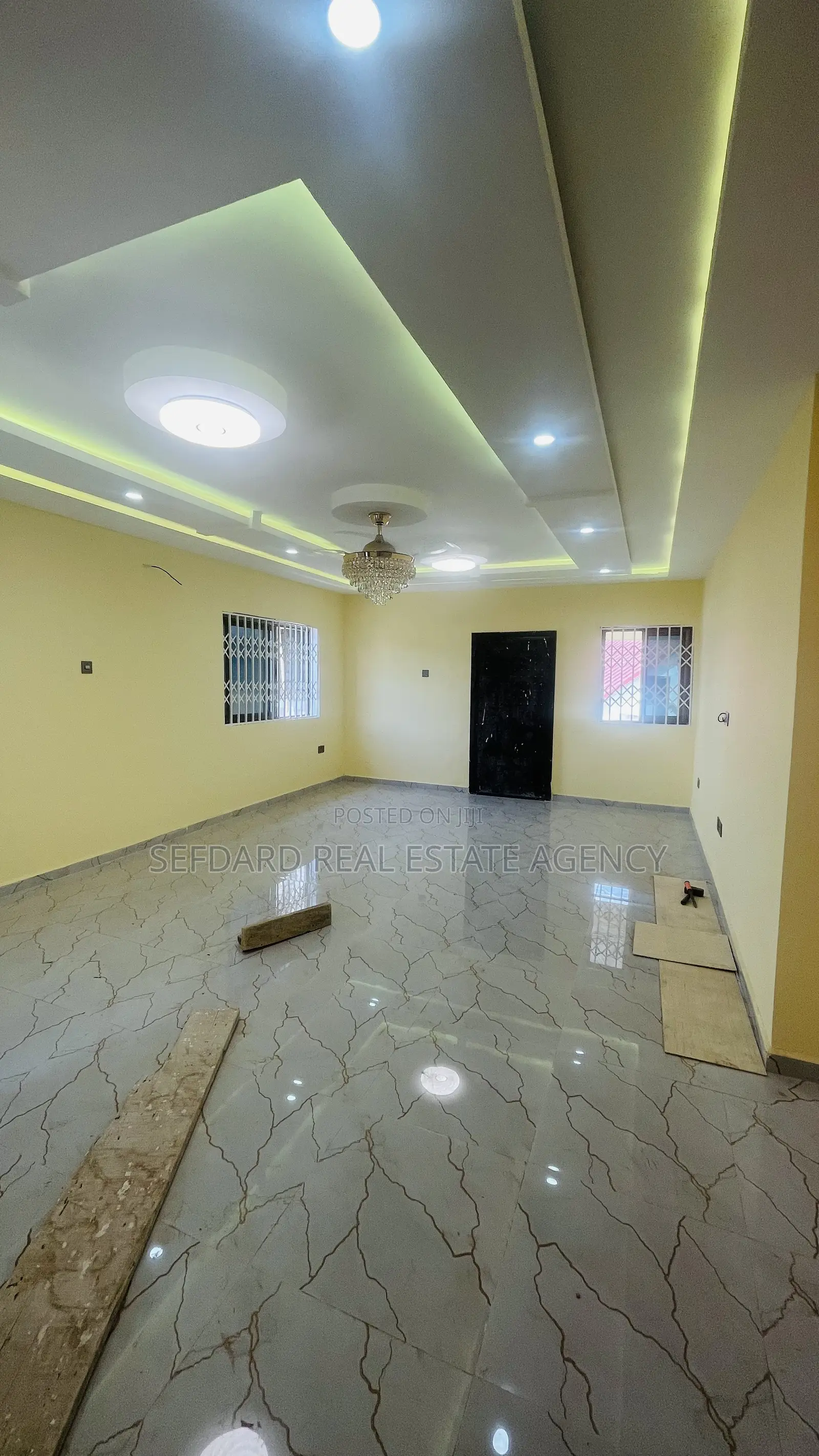3bdrm Apartment in Sefdard Properties, Manet Junction for rent