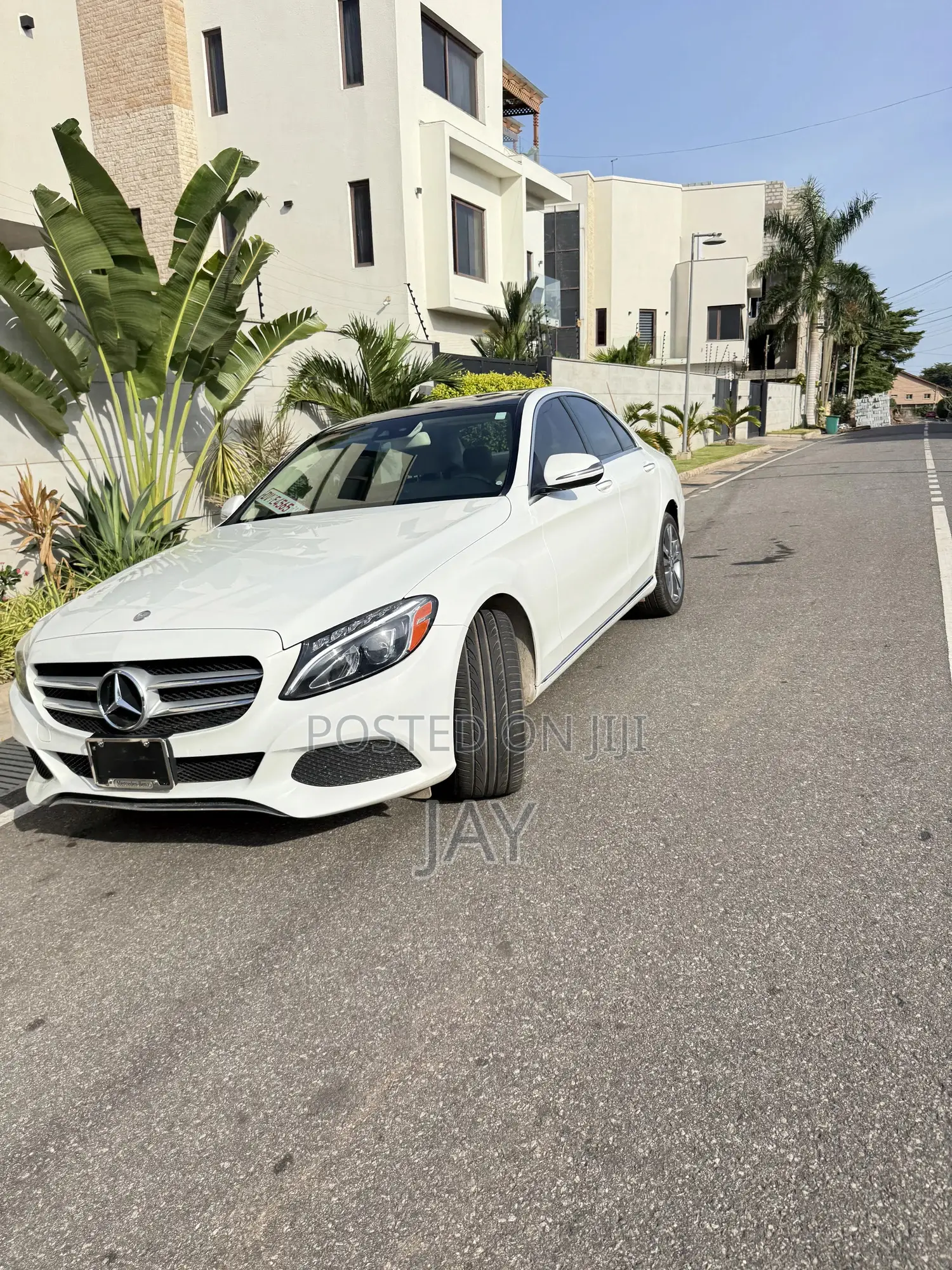 Mercedes-Benz C300 Luxury Sedan RWD (2.0L 4cyl 7A) 2017 White