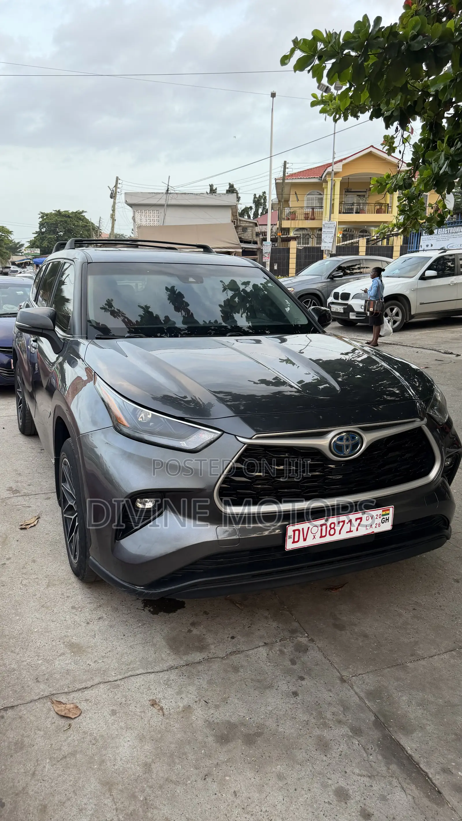 Toyota Highlander Limited 2022 Gray