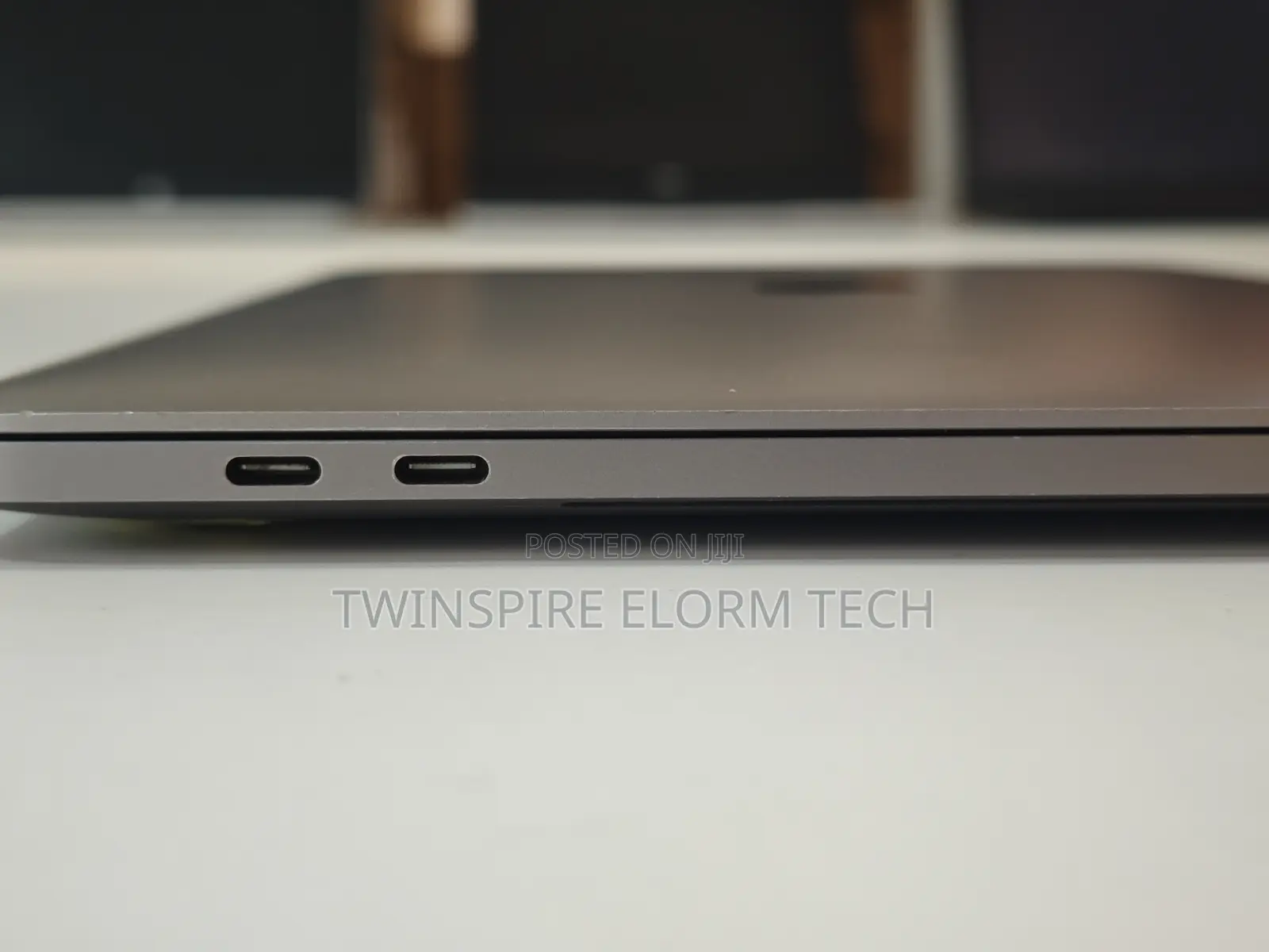 Laptop Apple MacBook Pro 2020 32GB Intel Core i7 SSD 512GB