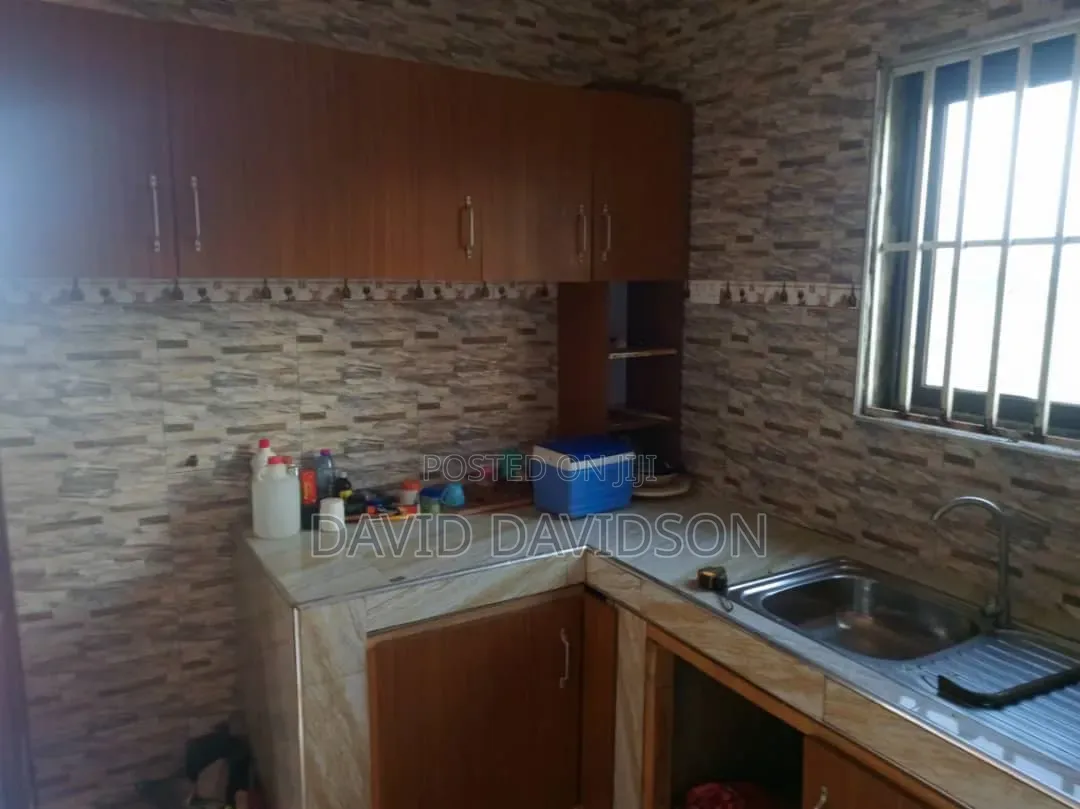 4bdrm House in 4 Bedroom House, Tema Metropolitan for sale