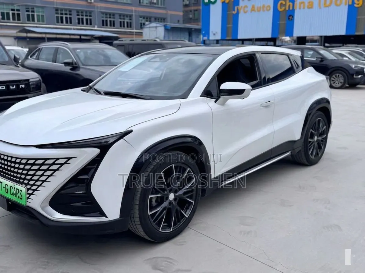 Changan UNI-T 1.5 FWD 2023 White