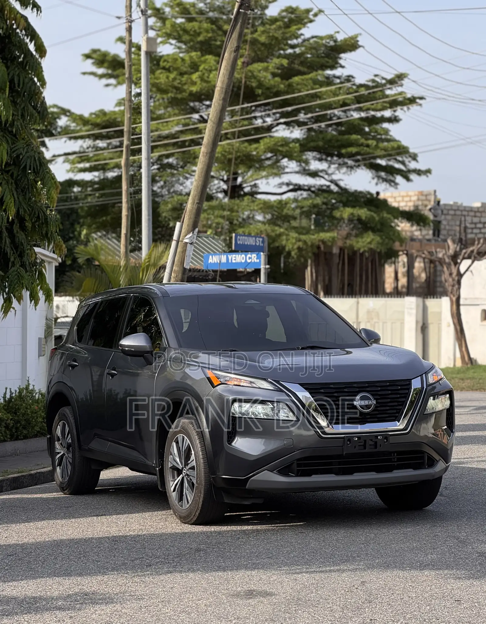 Nissan Rogue SV 2022 Gray