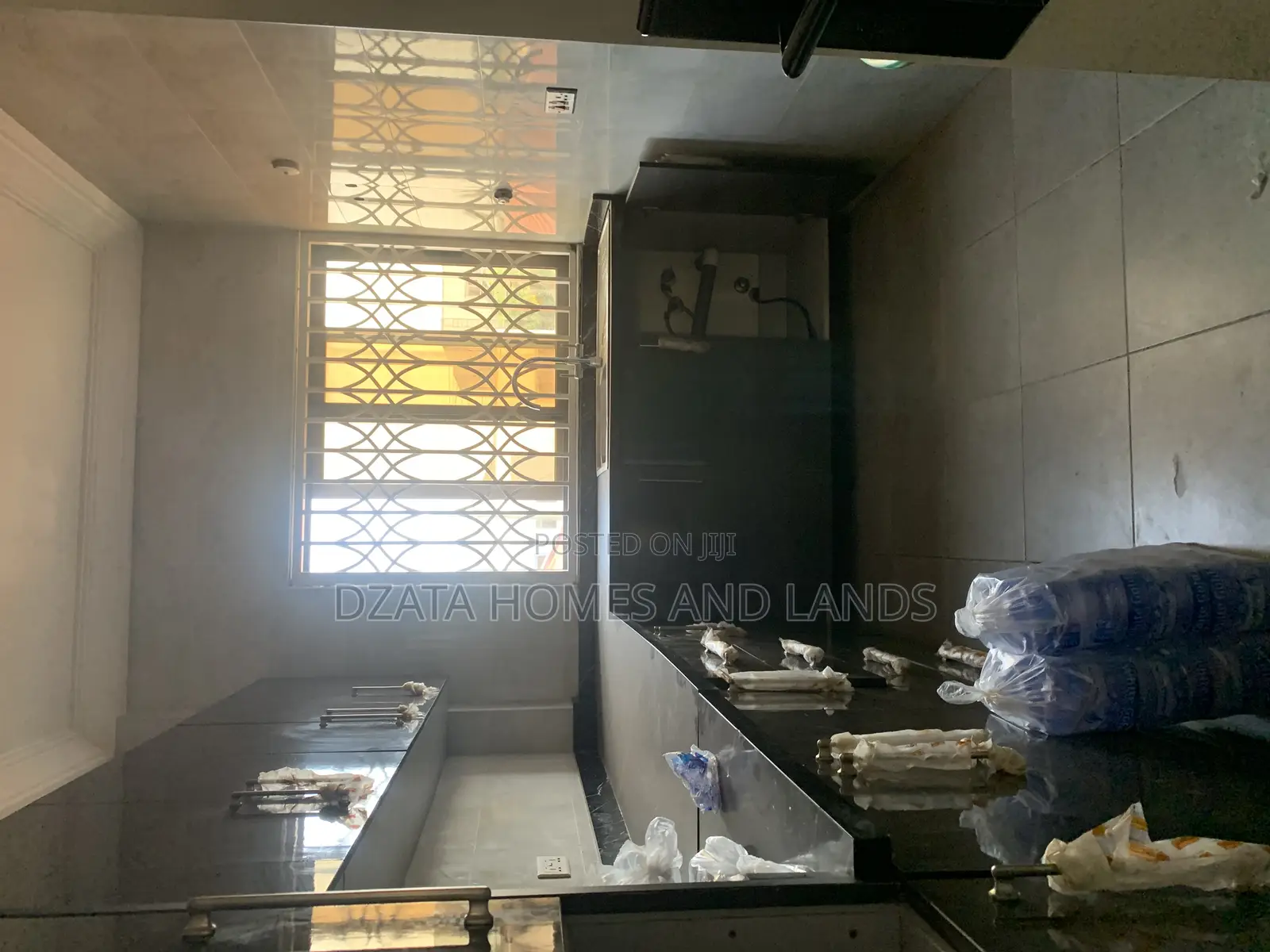2bdrm Apartment in Hfc Estate, Spintex for rent