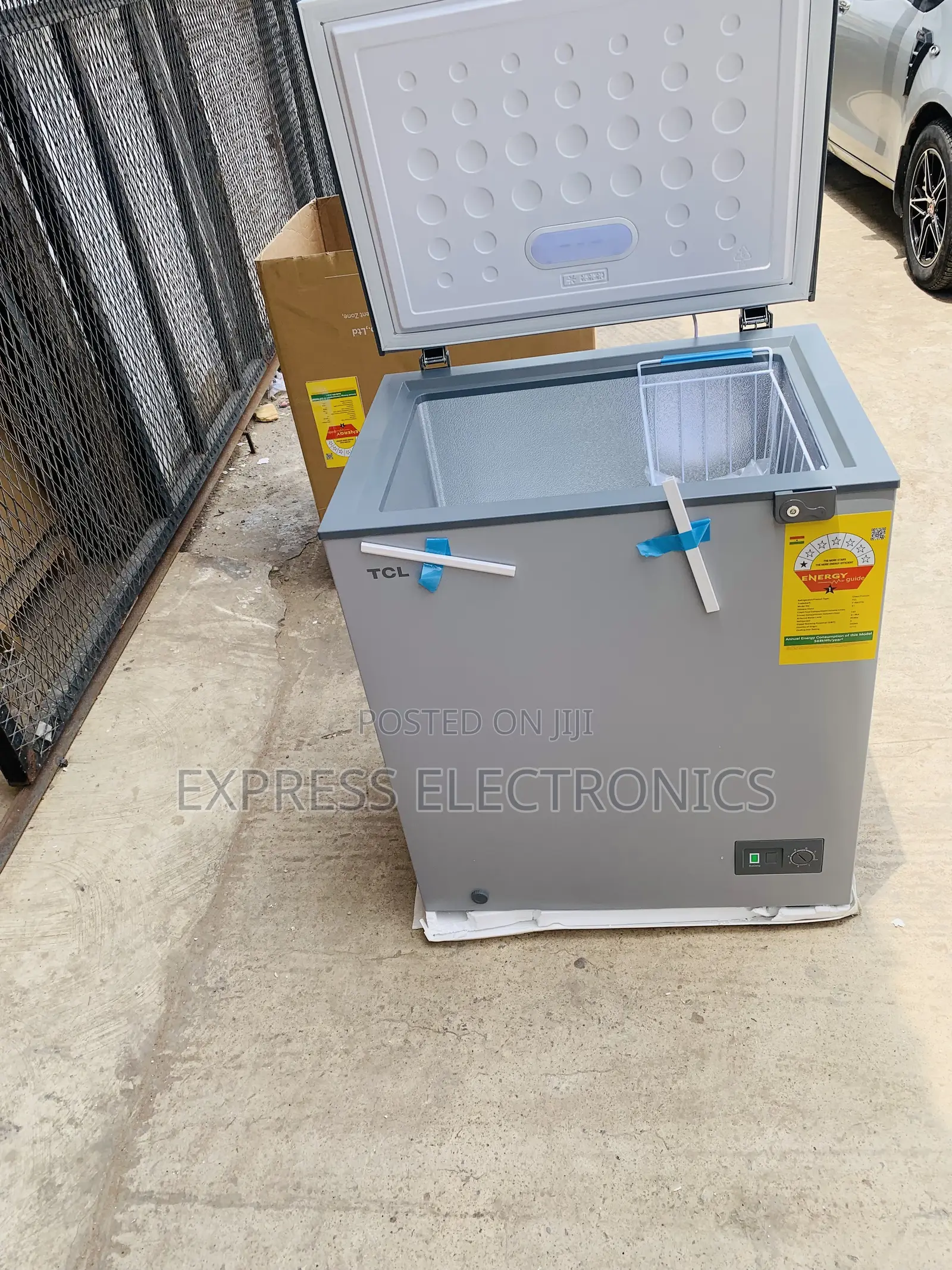 Amazing Deal on Chest Freezer Single Door 145l TCL