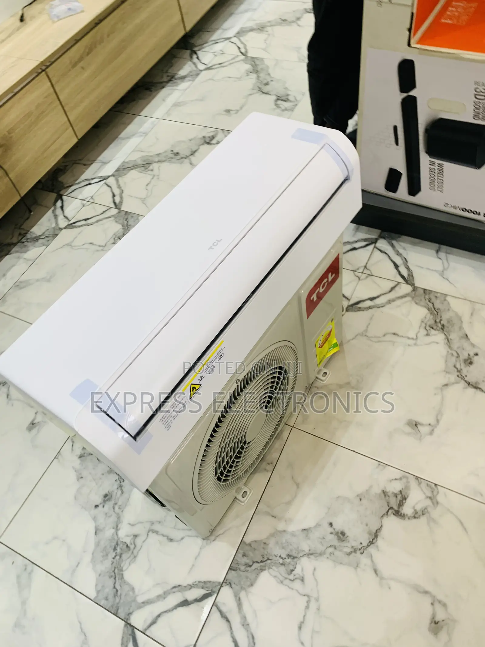 Zealous Sleek White Inverter 2hp TCL