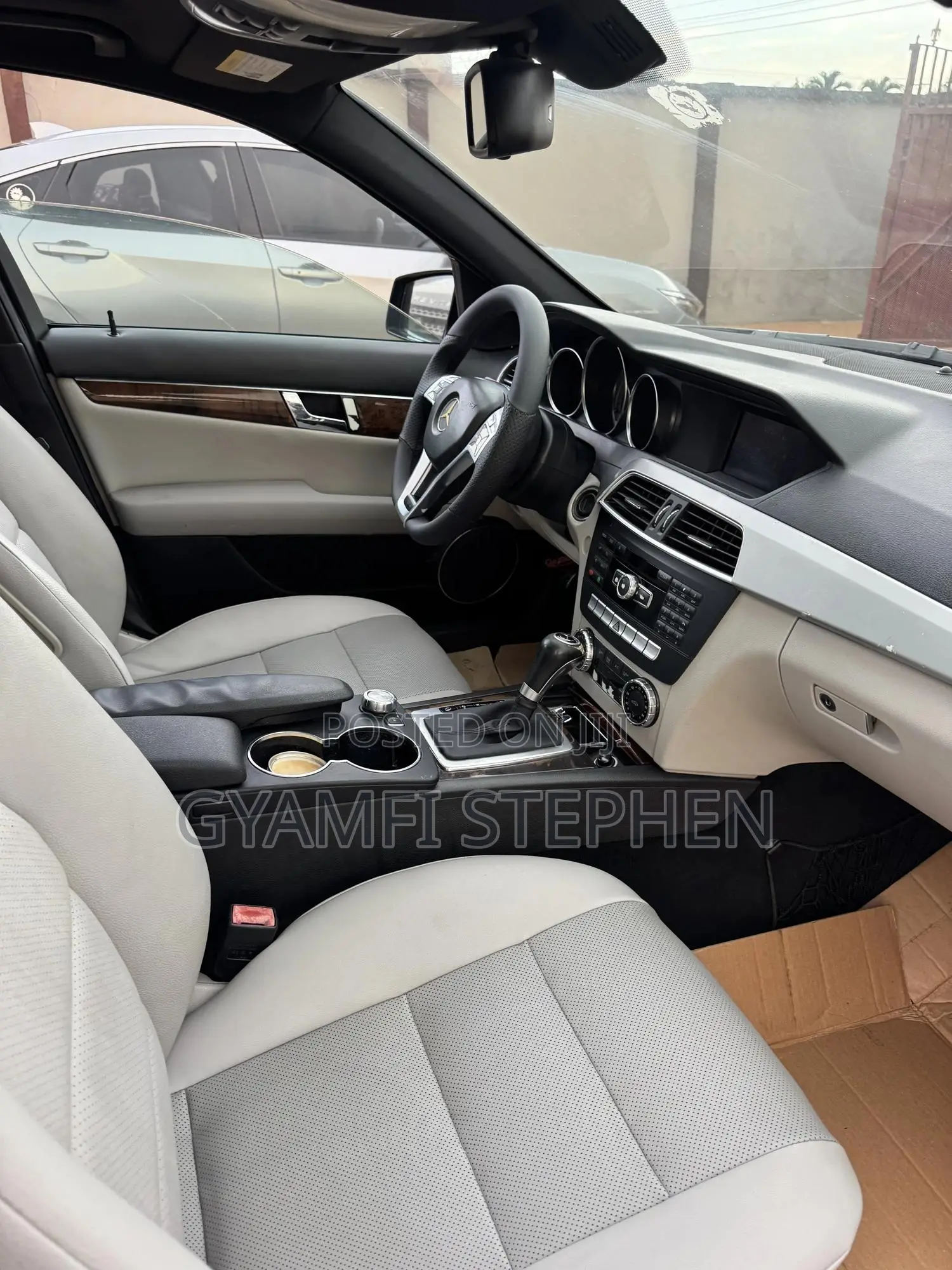 Mercedes-Benz C250 2014 Black