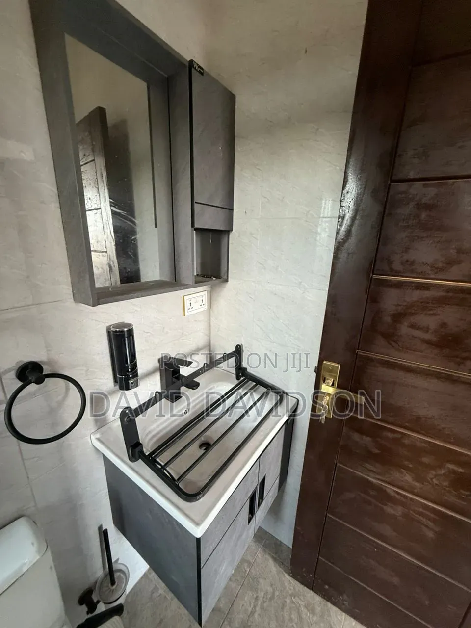 2bdrm Apartment in 2 Bedroom Apartment, Tema Metropolitan for rent