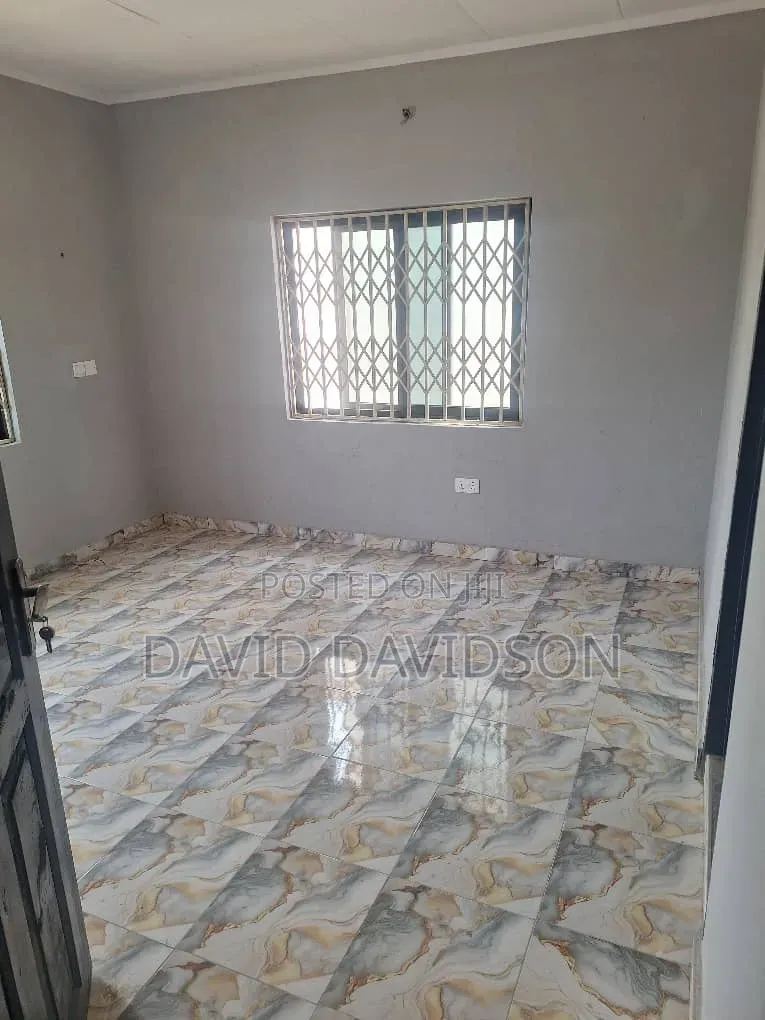 2bdrm Apartment in 2 Bedroom Apartment, Tema Metropolitan for rent