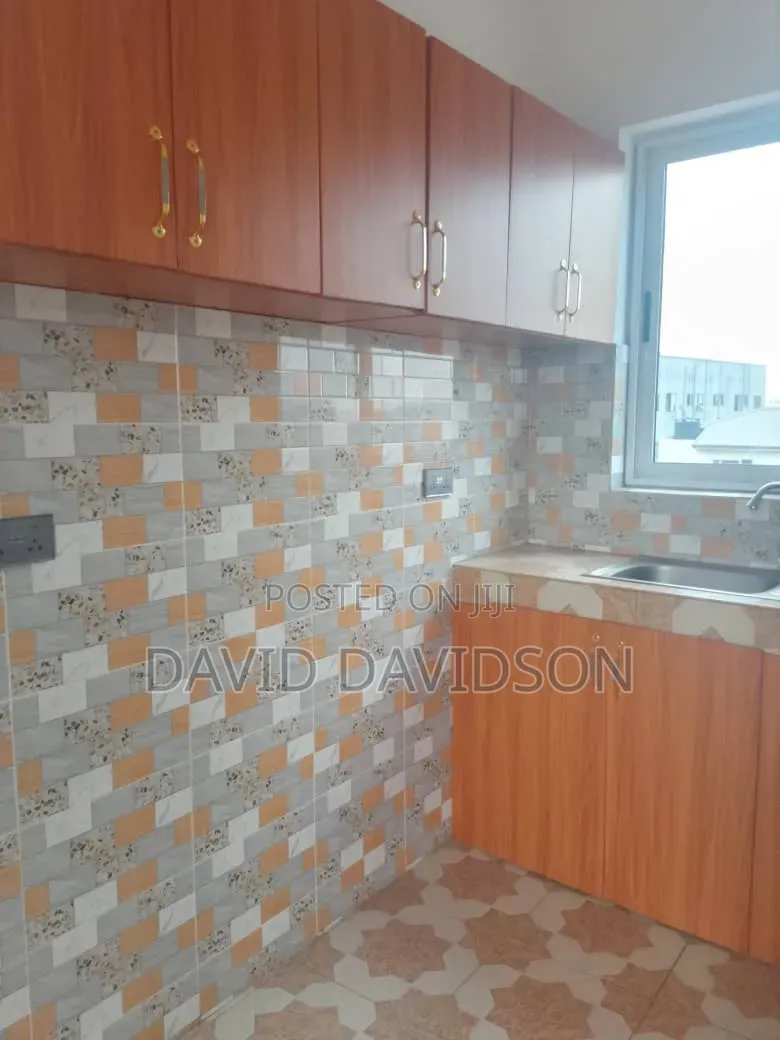 1bdrm Apartment in Chamber And Hall, Tema Metropolitan for rent