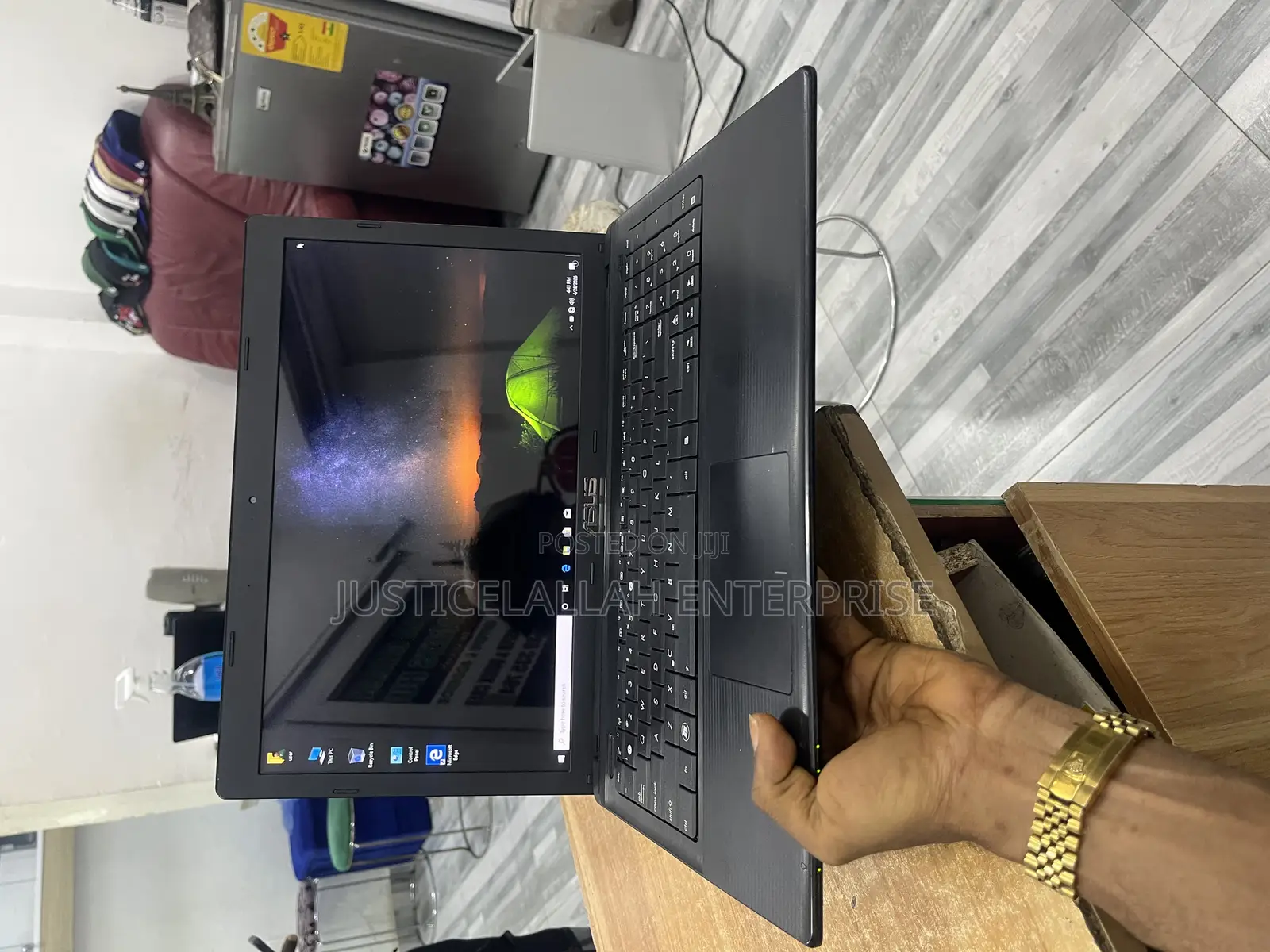 Laptop Asus X55A 6GB Intel Pentium HDD 320GB