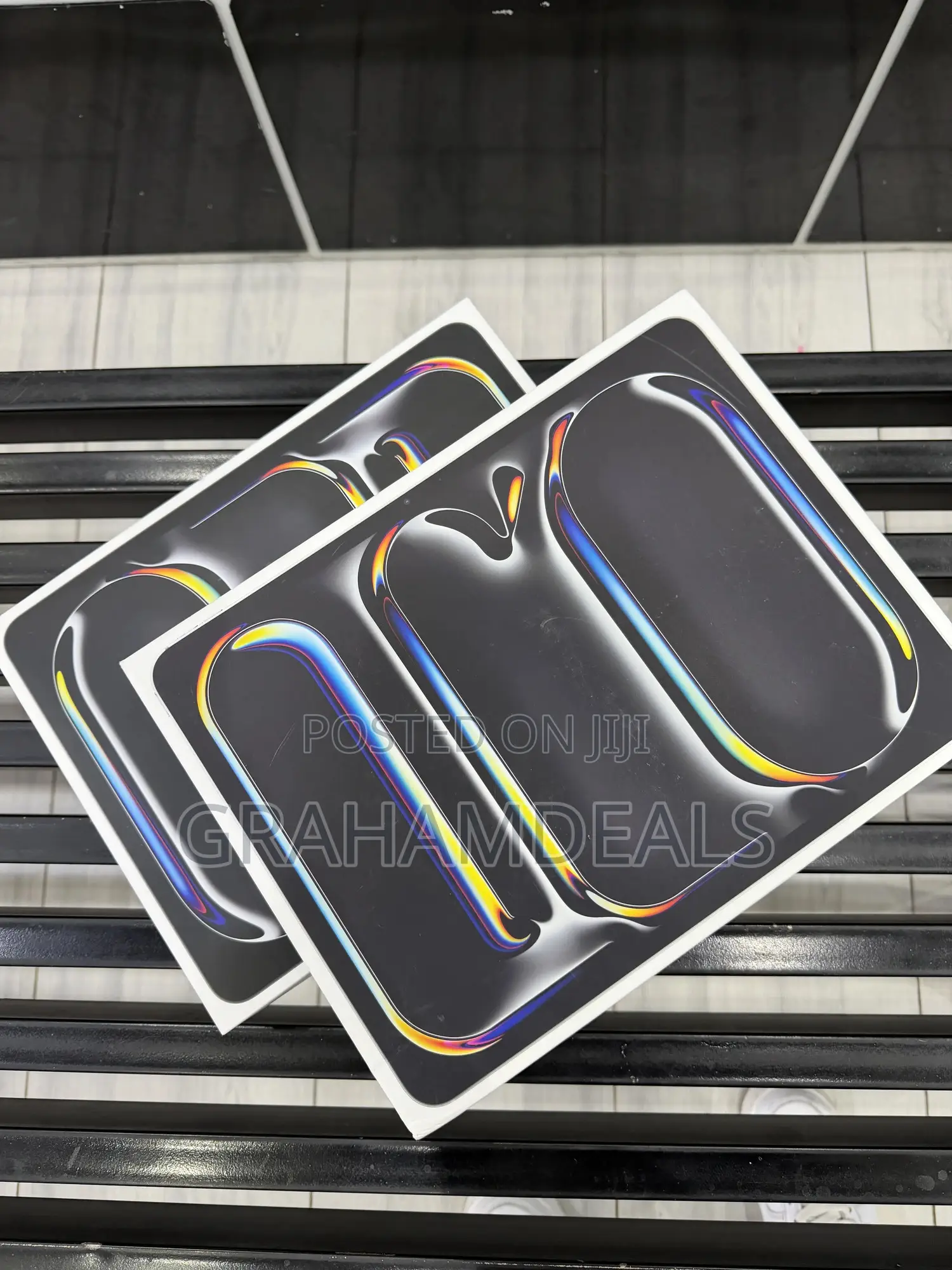 New Apple iPad Pro 13 (2025) 512 GB Black