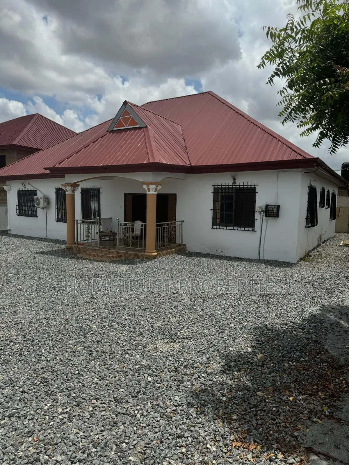 5bdrm House in Amasaman Odontia for sale