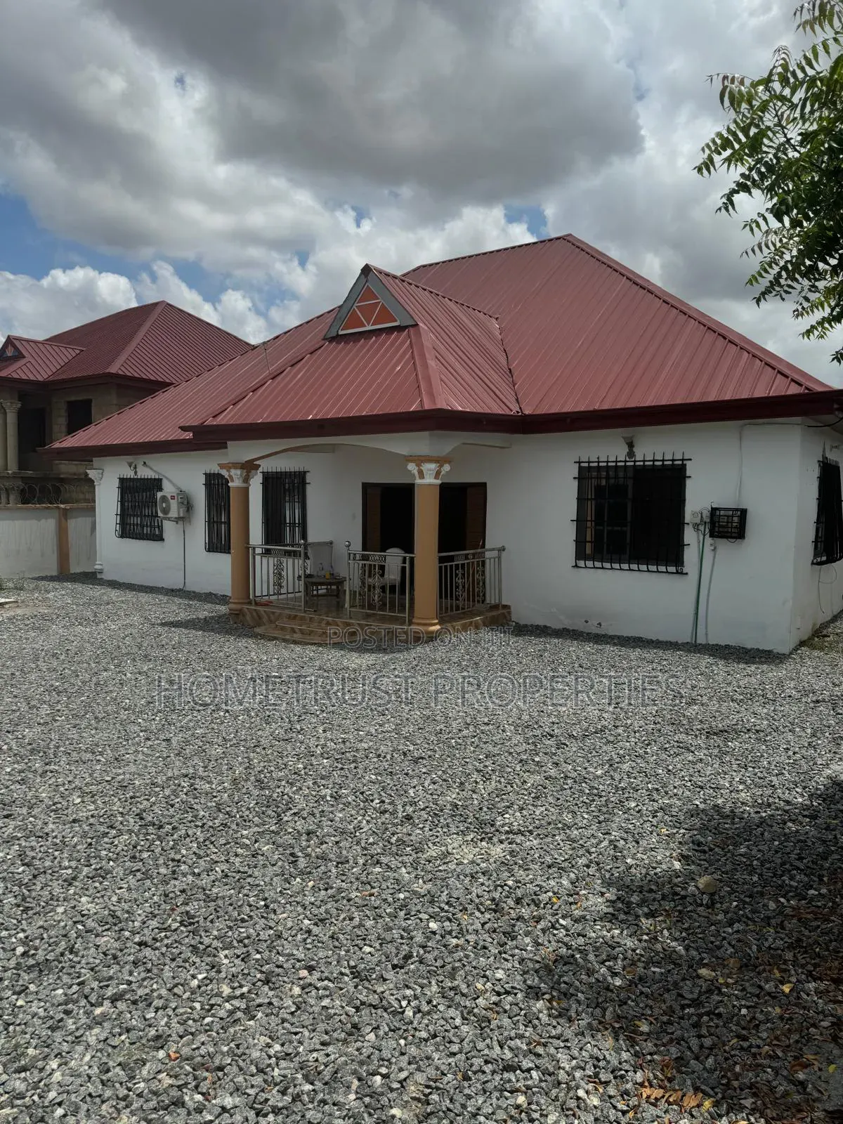5bdrm House in Amasaman Odontia for sale
