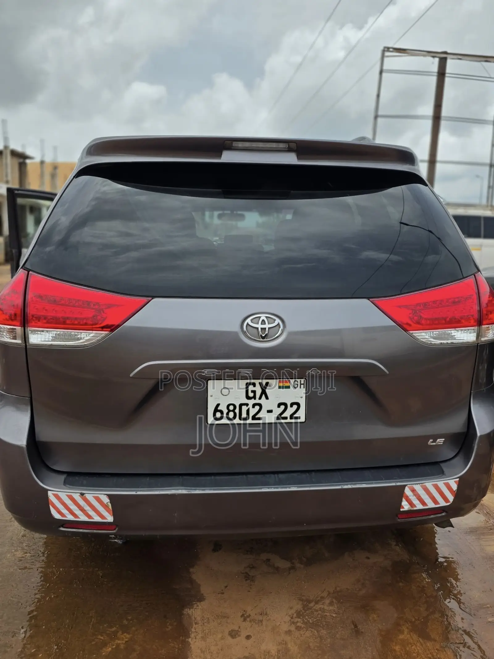 Toyota Sienna LE 8 Passenger 2012 Gray