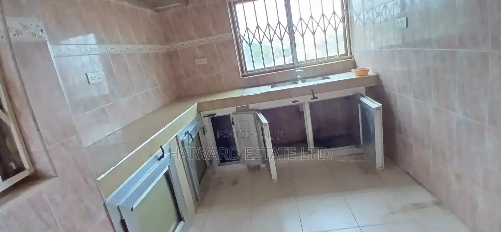 3bdrm Apartment in Tech Deduako Knust, Kumasi Metropolitan for rent