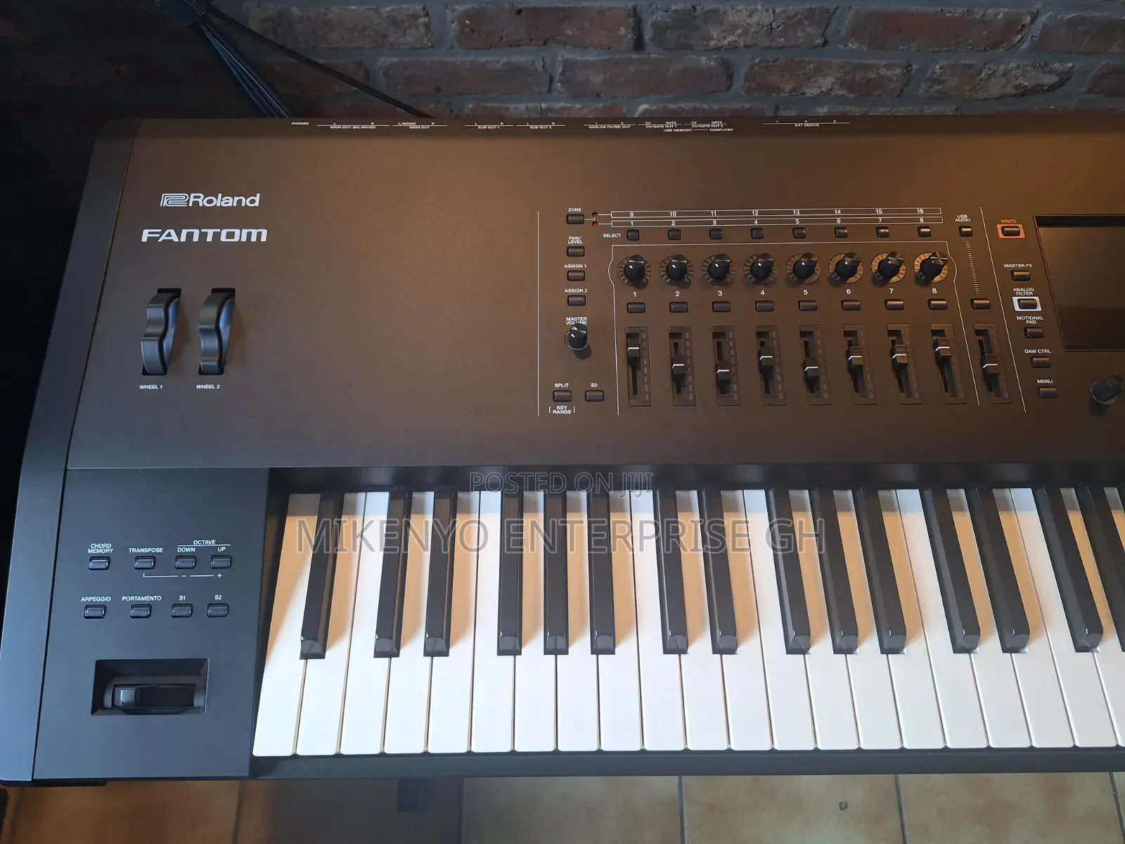 Roland Fantom 8 Synthesizer Keyboard With Free Keyboard Stand