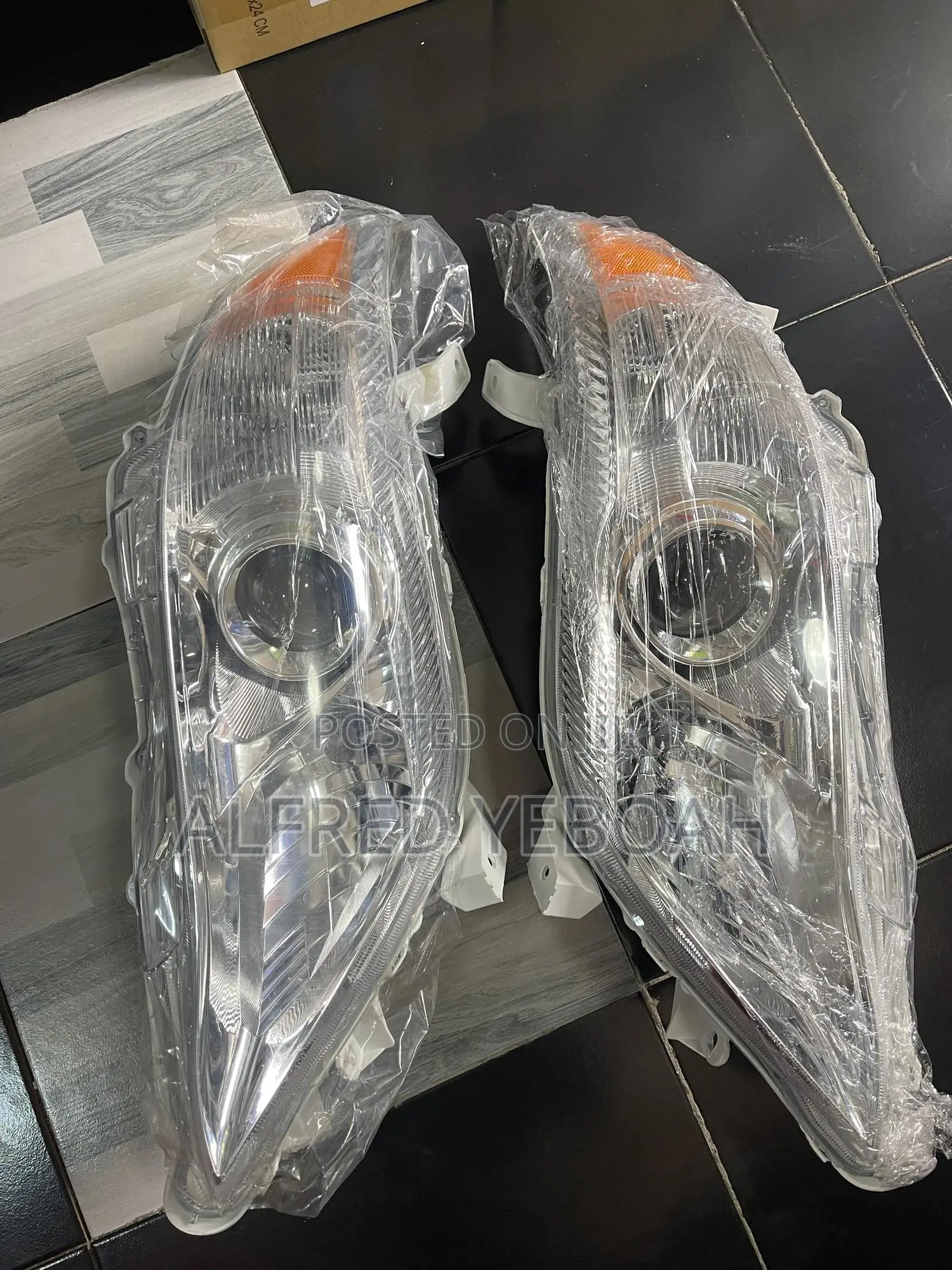 Toyota Camry 2007-2011 Headlight