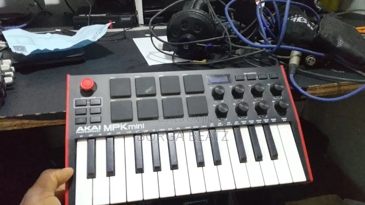 Akai MPK Midi Controller Studio Keyboard
