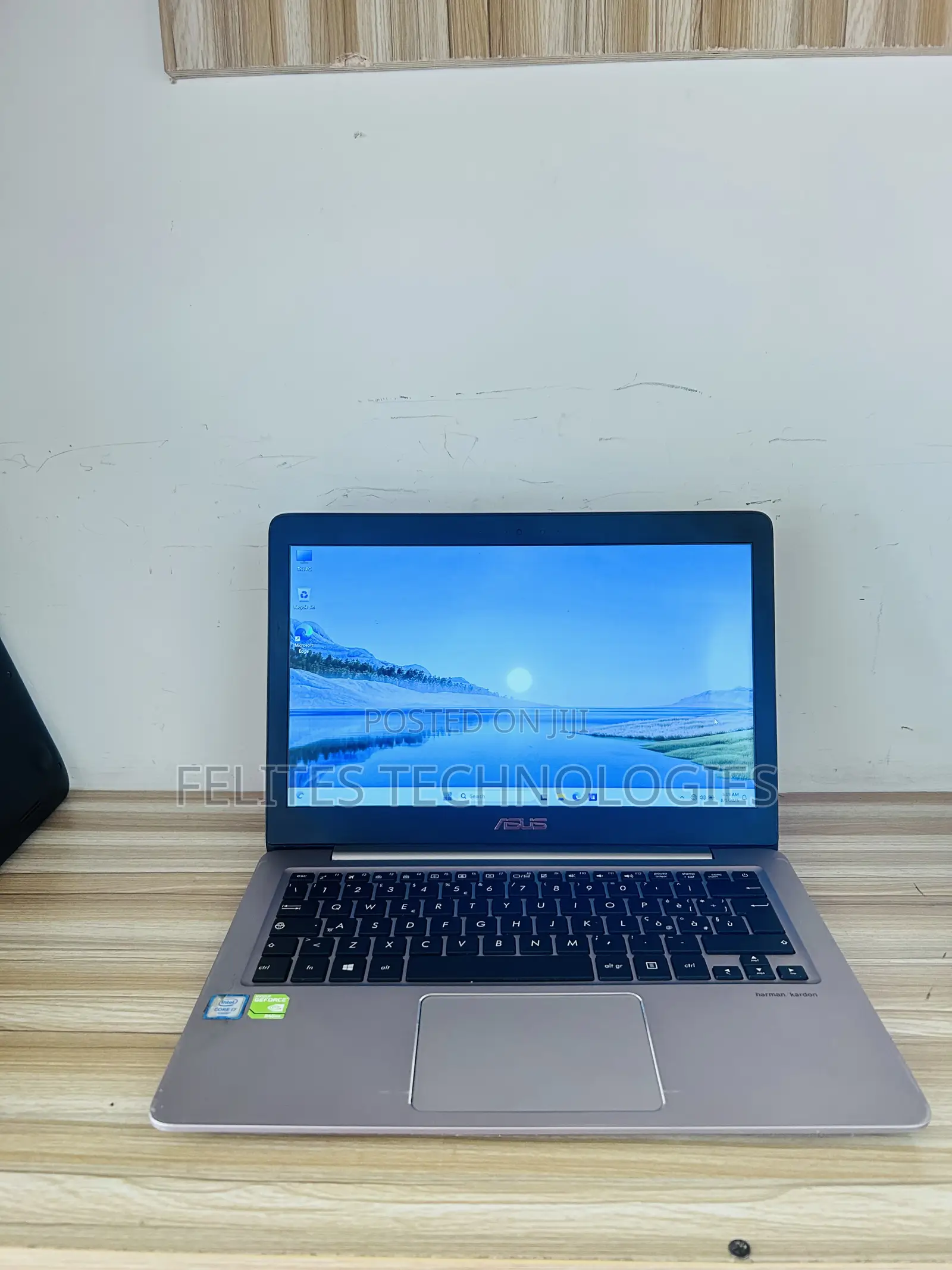 Laptop Asus ZenBook UX310UQ 8GB Intel Core i7 SSD 256GB