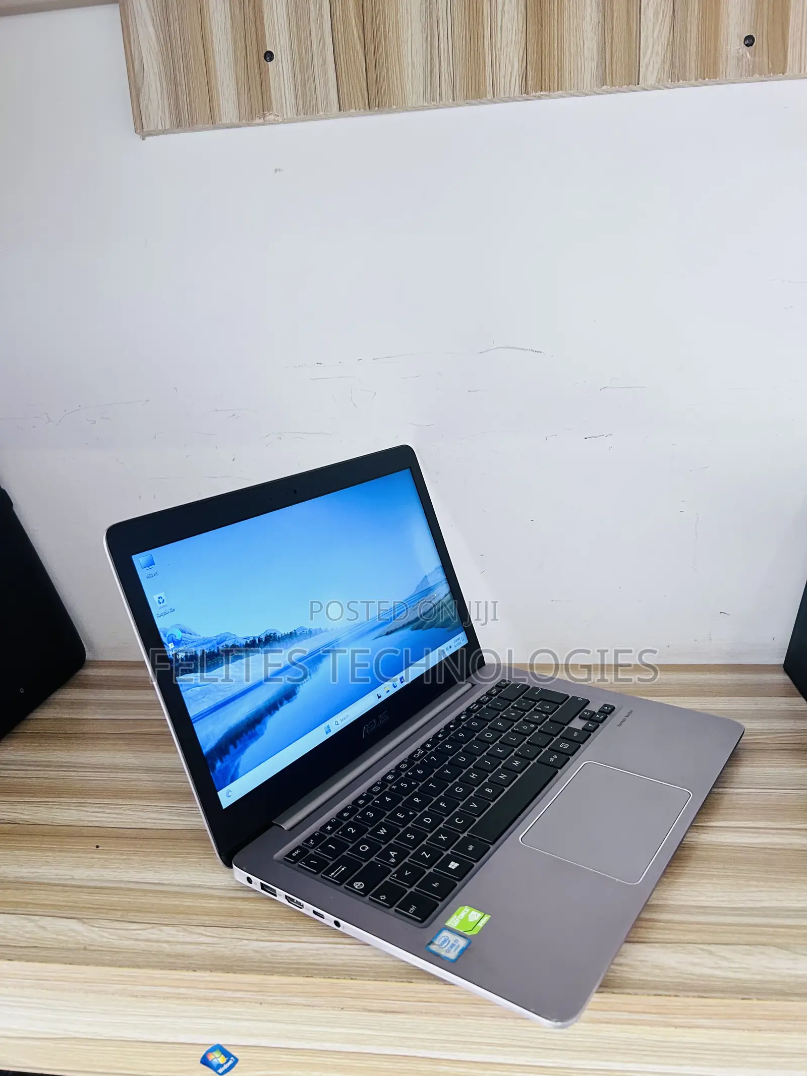 Laptop Asus ZenBook UX310UQ 8GB Intel Core i7 SSD 256GB