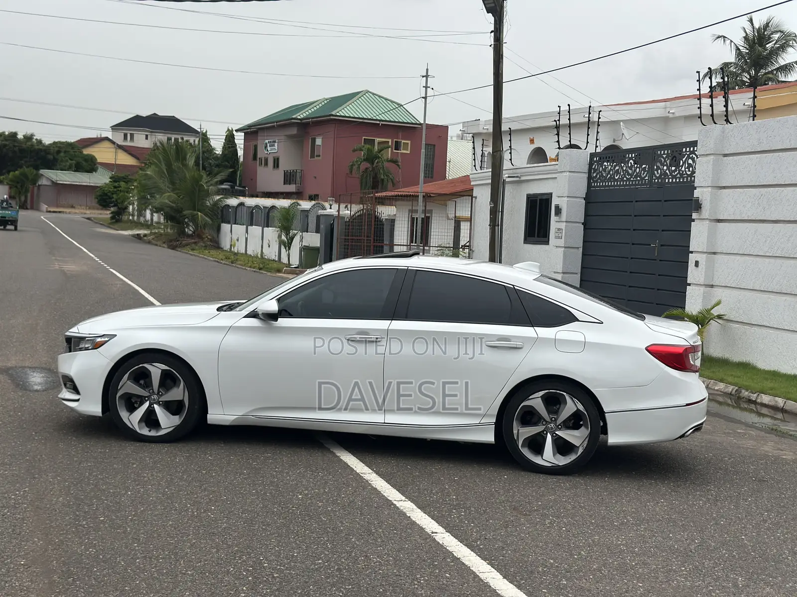 Honda Accord Touring 2.0T 2020 White