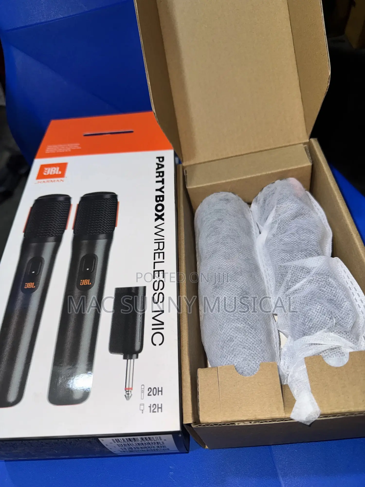 JBL Partybox Wireless Microphone