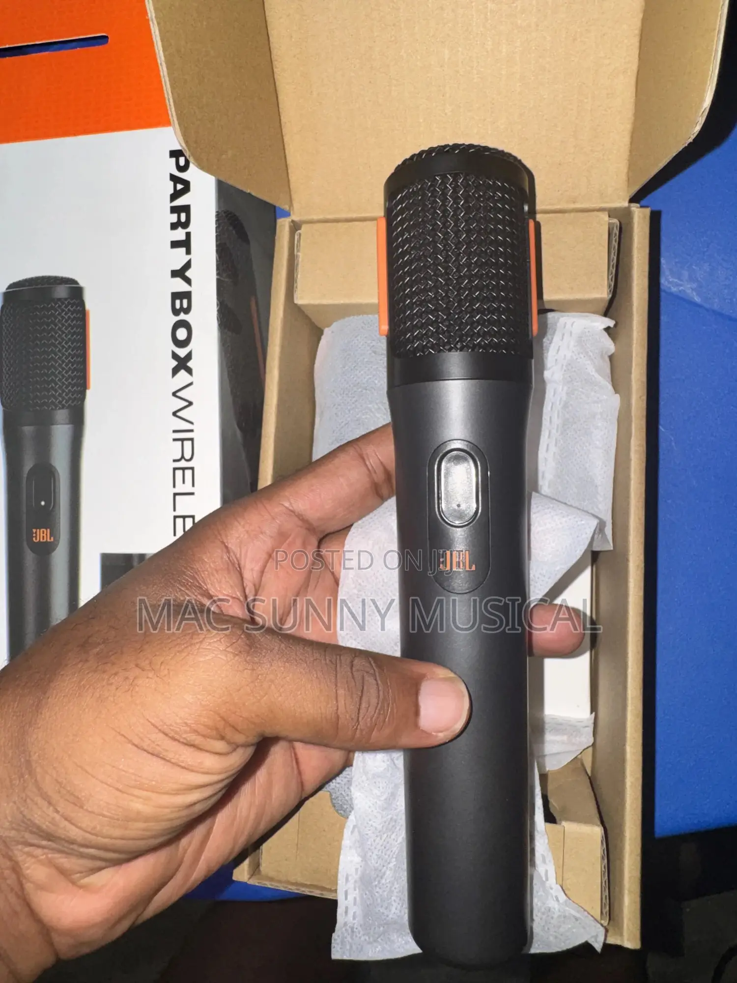 JBL Partybox Wireless Microphone