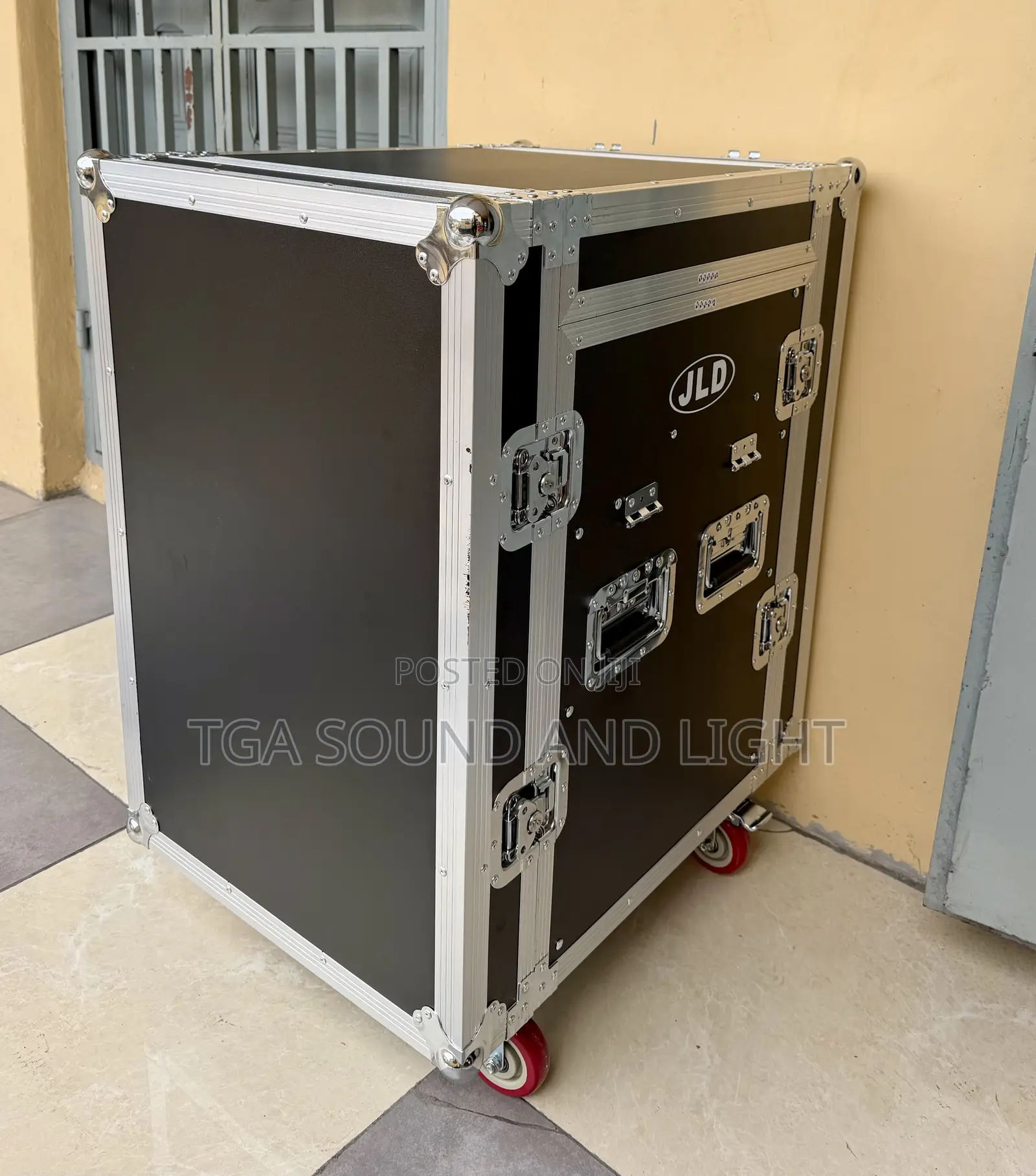 JLD Size 16u Amplifier Gig Rack - [3 Doors]