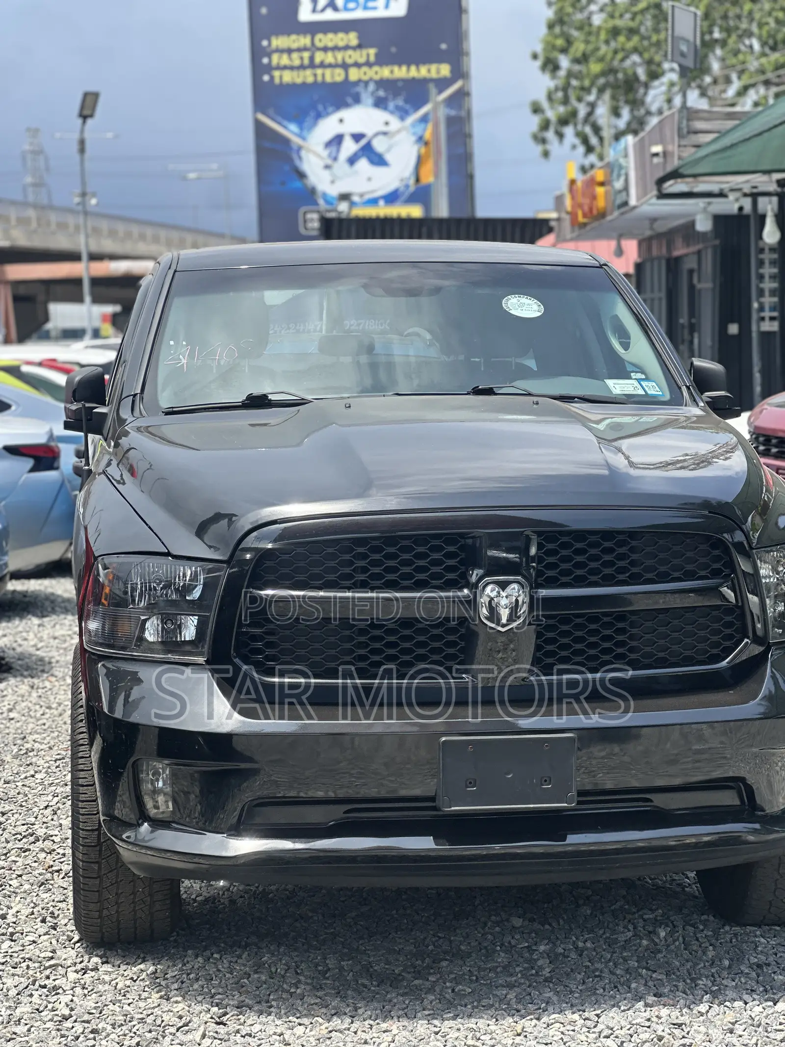 RAM 1500 2023 Black