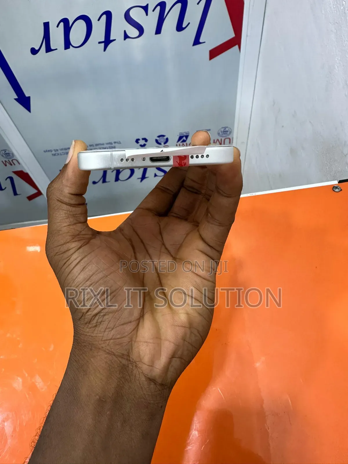 Apple iPhone 16 128 GB White