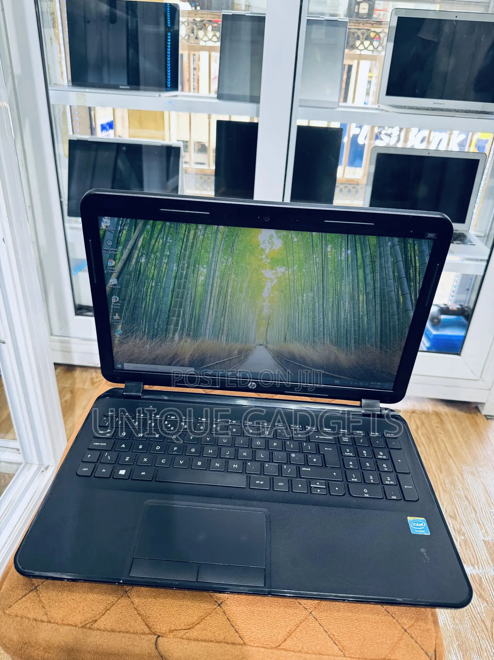 Laptop HP 250 G2 4GB Intel SSD 128GB