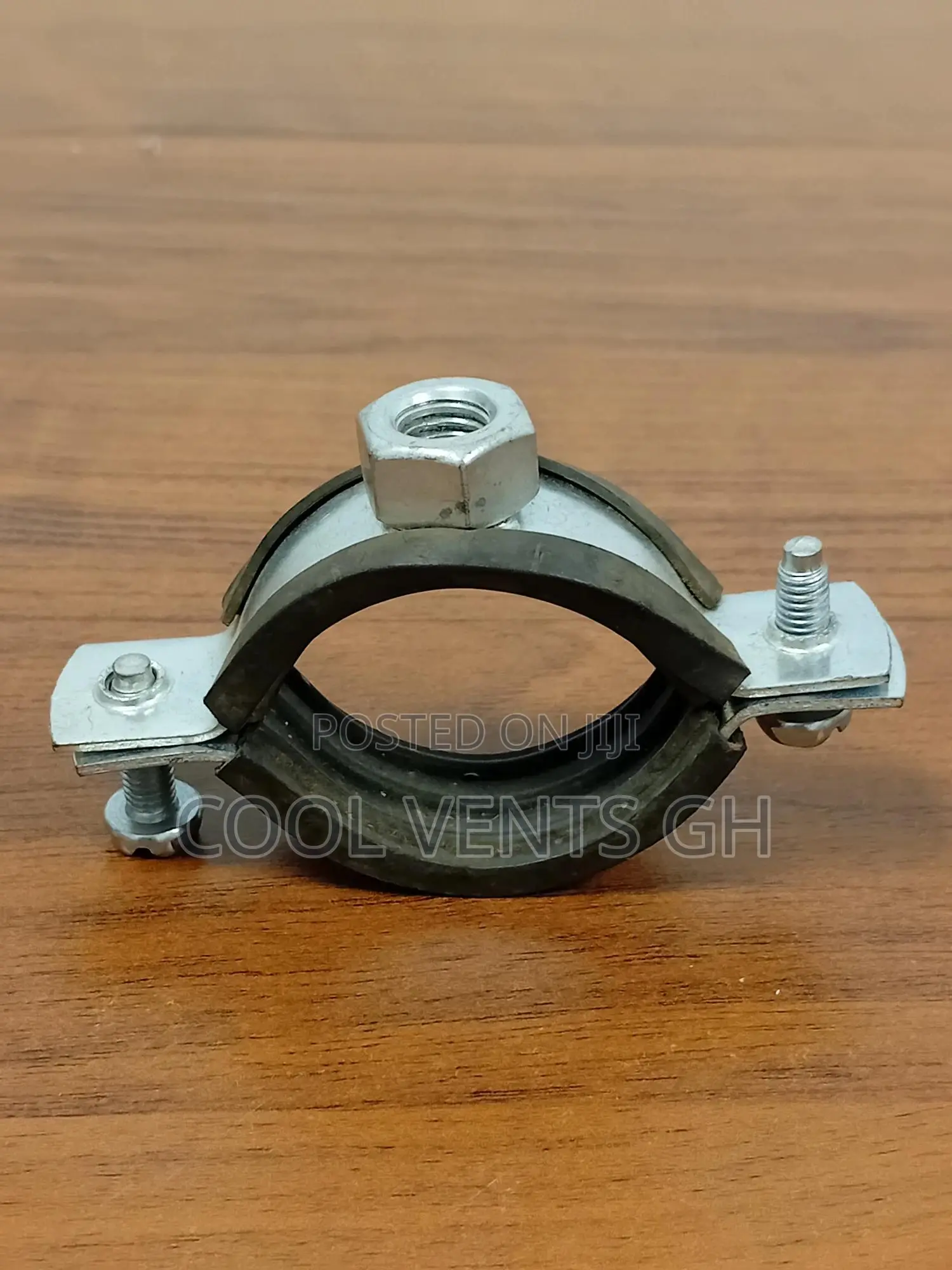 Pipe Clamp, For 3/4-inch Diameter Pipe, With Rubber Insulation