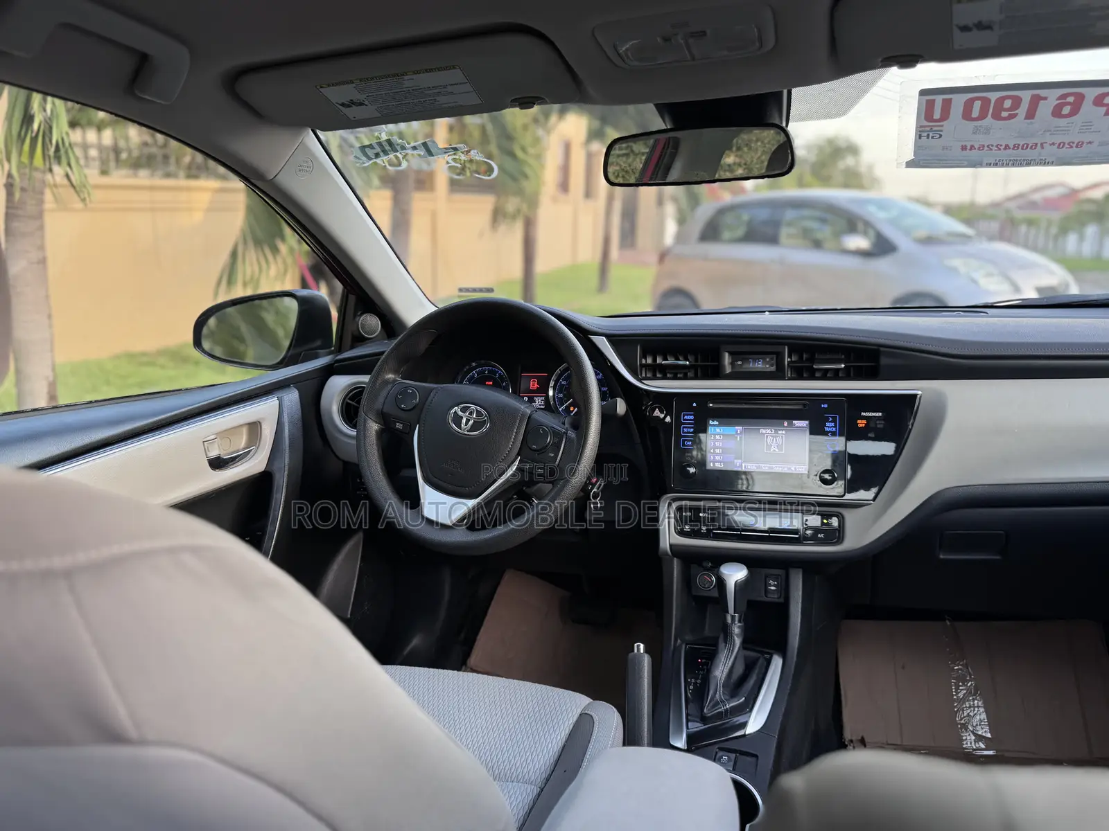 Toyota Corolla LE ECO 4dr Sedan (1.8L 4cyl CVT) 2017 Red