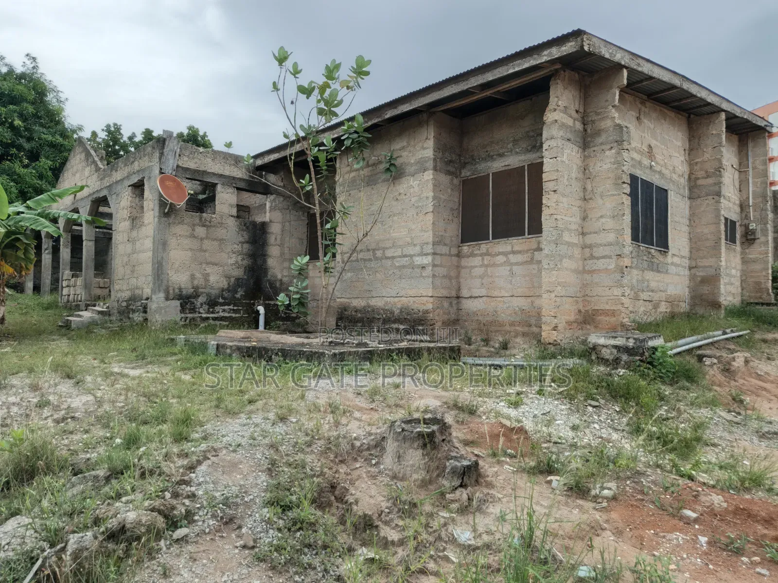 Hostel Plot/ Land ( Knust)