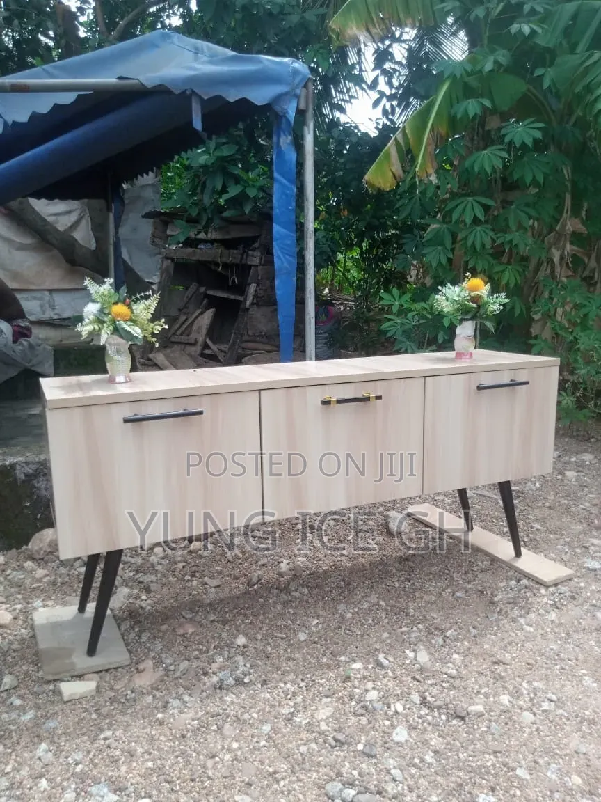 TV Stand for Your Room
